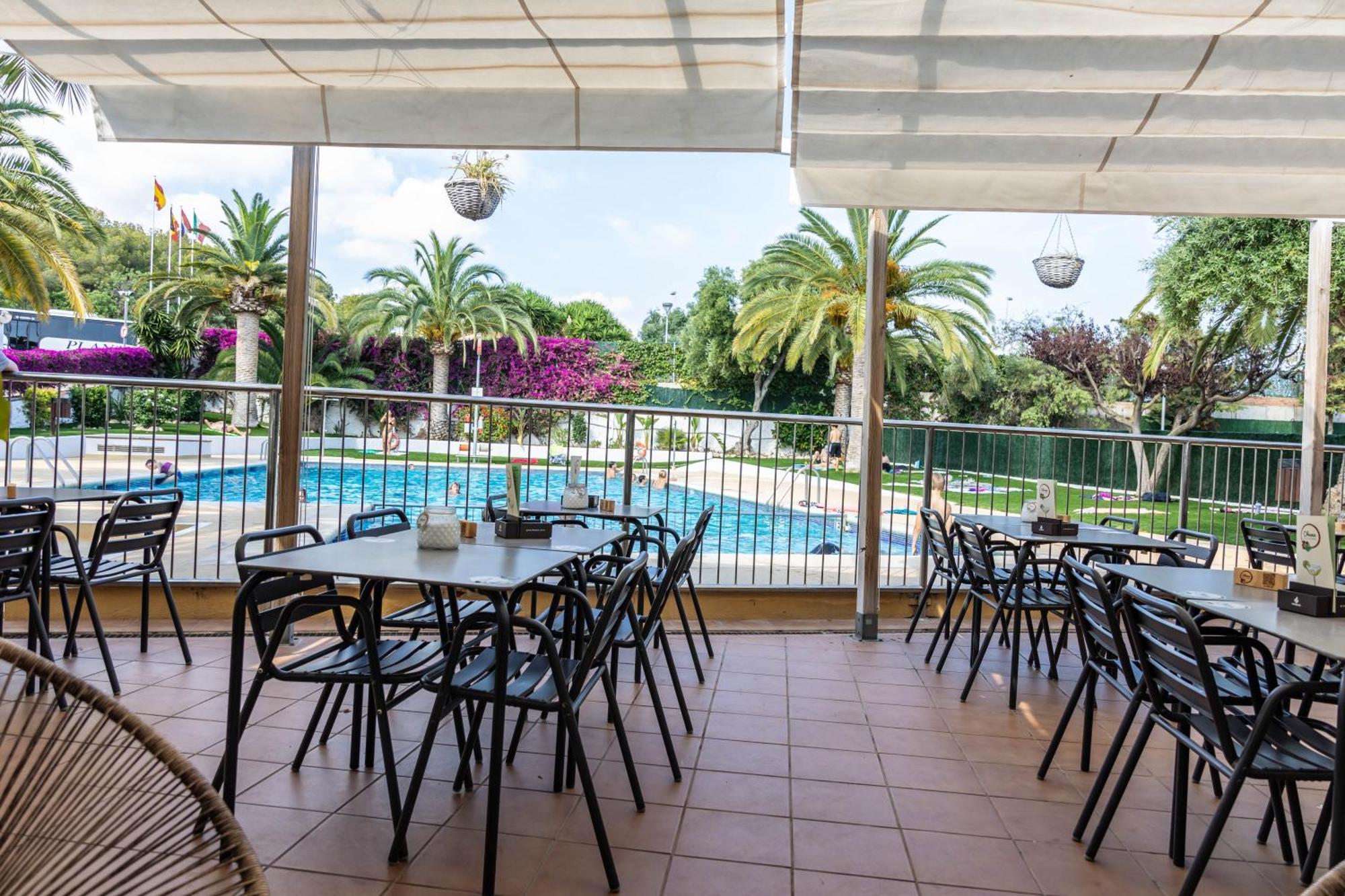 Holacamp Sitges Relax Exteriör bild